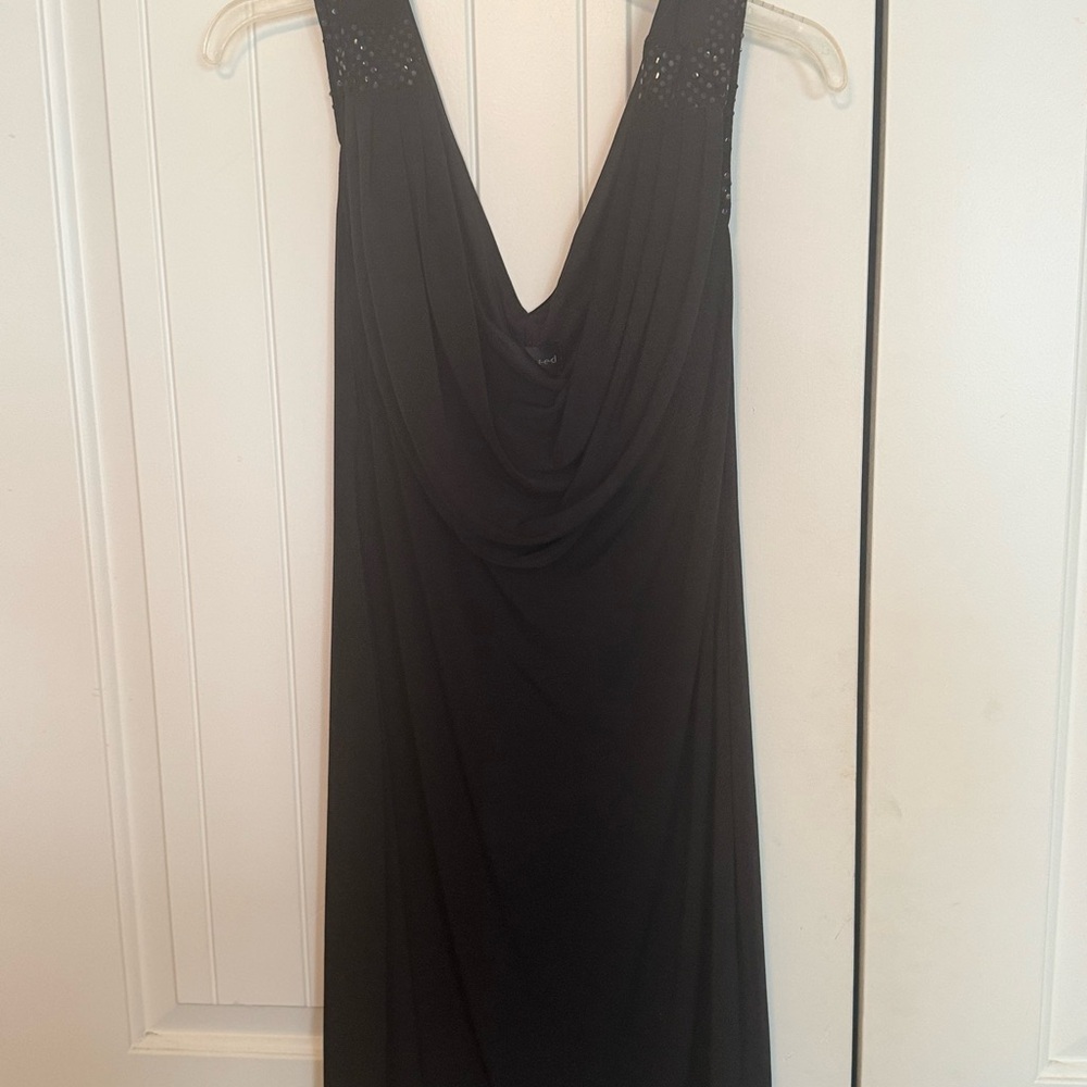 Elegant Black Sleeveless Dress